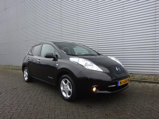 Nissan LEAF Acenta 30 kWh Airco / Navi / Stoelv. / Lm velgen