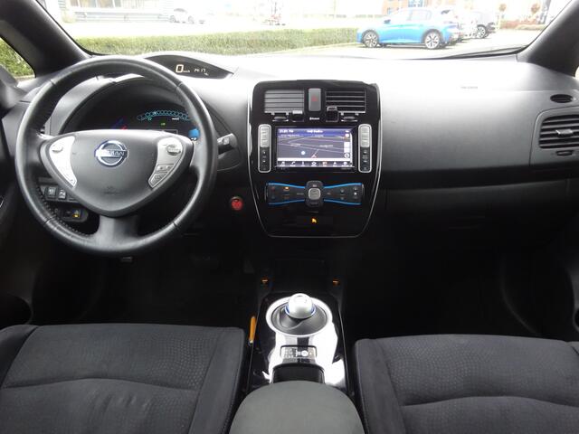 Nissan LEAF Acenta 30 kWh Airco / Navi / Stoelv. / Lm velgen