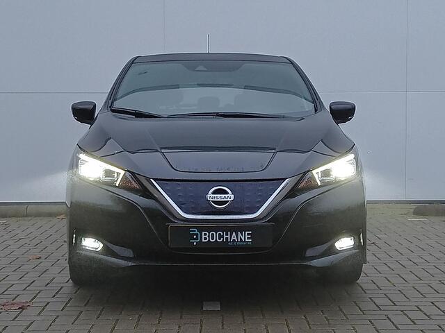 Nissan LEAF N-Connecta 40 kWh Navigatie / Parkeercamera / Stoelverwarming