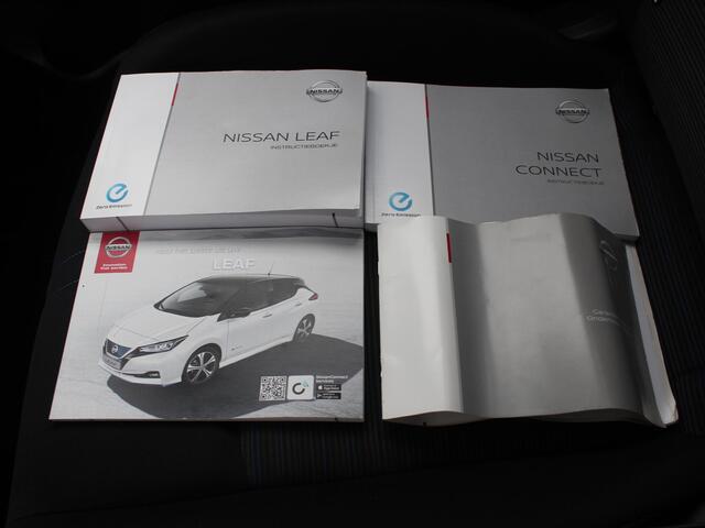 Nissan LEAF Acenta 40 kWh / Trekhaak Afneembaar / Navigatie + Apple Carplay/Android Auto / Climate Control / Cruise Control Adaptief / Keyless Entry & Start /