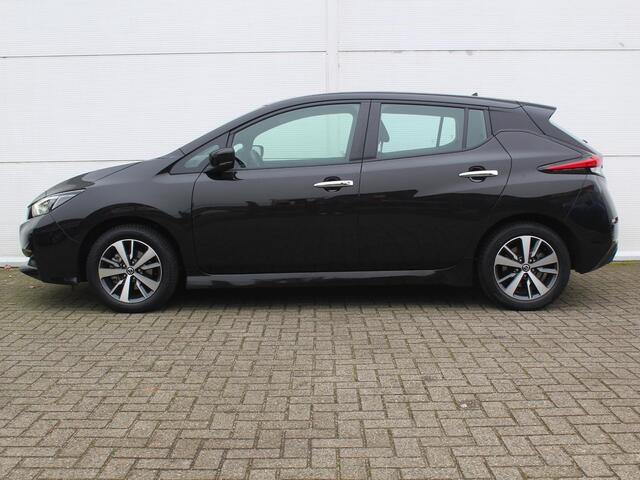 Nissan LEAF Acenta 40 kWh / Trekhaak Afneembaar / Navigatie + Apple Carplay/Android Auto / Climate Control / Cruise Control Adaptief / Keyless Entry & Start /