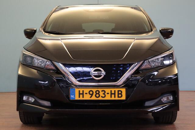 Nissan LEAF N-Connecta 40 kWh | NAVI | CLIMA | 360-CAMERA | STUUR+STOELVERW V+A | ADAP CRUISE |
