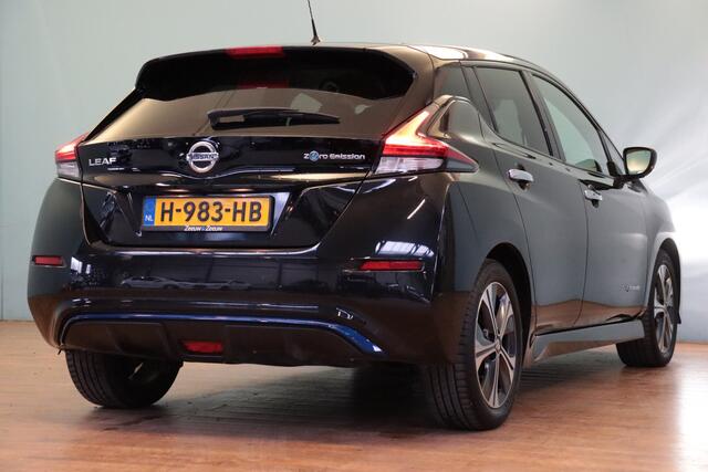 Nissan LEAF N-Connecta 40 kWh | NAVI | CLIMA | 360-CAMERA | STUUR+STOELVERW V+A | ADAP CRUISE |