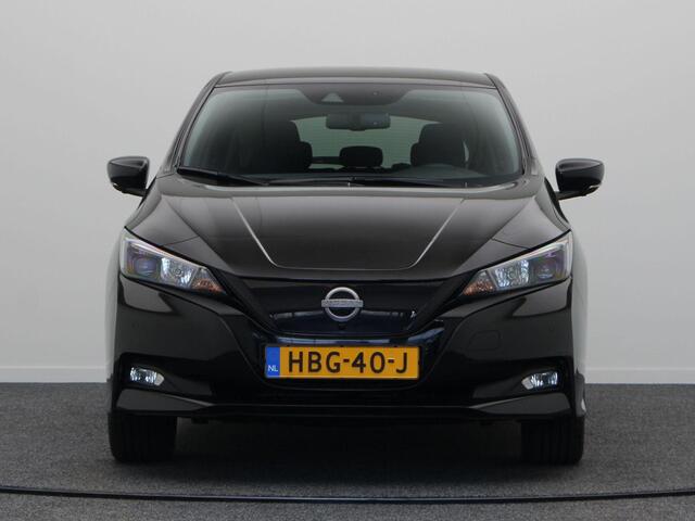 Nissan LEAF N-Connecta 39 kWh | Rijklaar Prijs!!| Adaptieve Cruise Control | Stoelverwarming Voor en Achter | Stuurwielverwarming | Navigatie |
