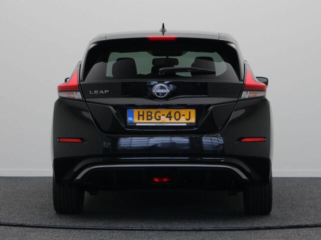 Nissan LEAF N-Connecta 39 kWh | Rijklaar Prijs!!| Adaptieve Cruise Control | Stoelverwarming Voor en Achter | Stuurwielverwarming | Navigatie |
