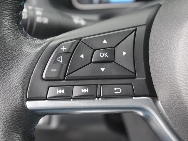 Nissan LEAF N-Connecta 40 kWh / Navigatie + Apple Carplay/Android Auto / Climate Control / Stoel- + Stuurverwarming / Cruise Control Adaptief / 360* Camera /