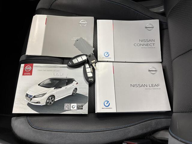 Nissan LEAF e+ Tekna 62 kWh / Metaalkleur / Trekhaak / Automatische airco / Apple Car Play & Android Auto / Voorstoelen + stuurwiel verwarmd / Rondomzichtcamera / Navigatiesysteem full map / Lichtmetalen velgen 17"