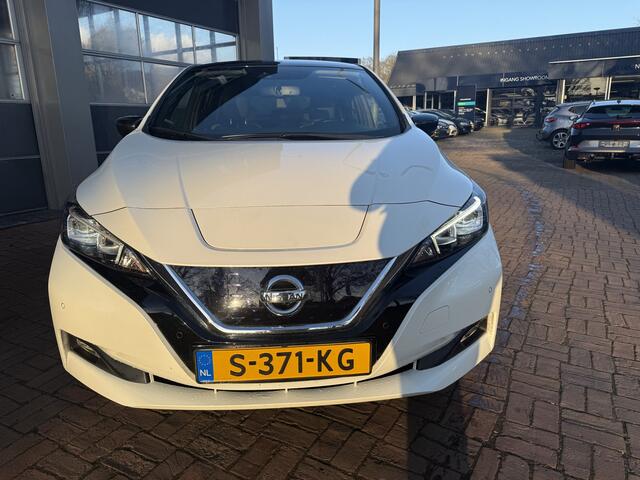 Nissan LEAF Tekna 40 kWh Bj 2019 Km 74.014 Leer,Stoelverwaming,Navi,Camera,17Inch 150PK