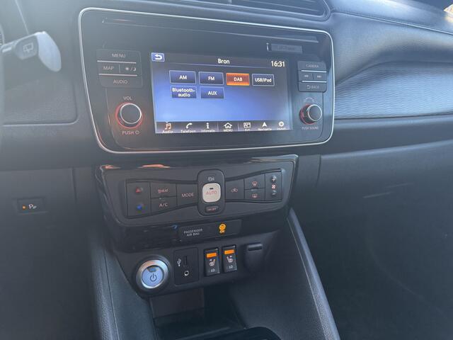 Nissan LEAF Tekna 40 kWh Bj 2019 Km 74.014 Leer,Stoelverwaming,Navi,Camera,17Inch 150PK