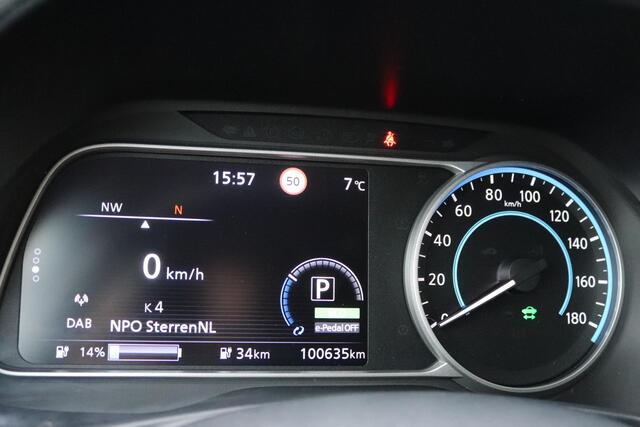 Nissan LEAF N-Connecta 40 kWh | Navigatie | 360° Camera | All-season banden |