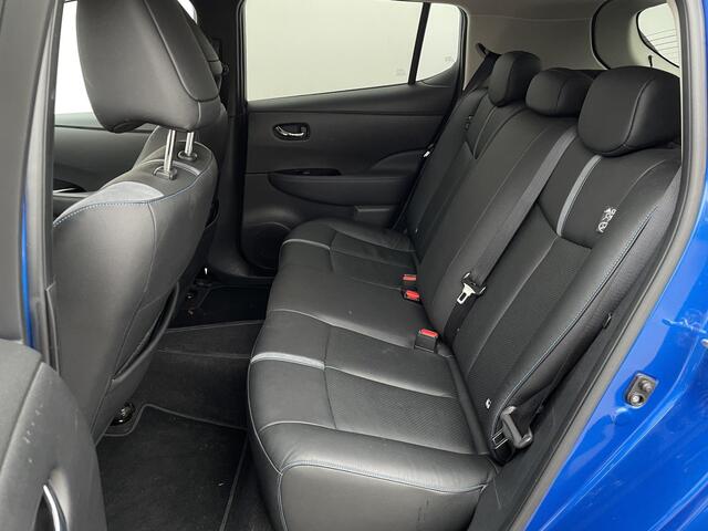 Nissan LEAF e+ Tekna 62 kWh / Two - Tone Metallic / Lederen bekleding / Lichtmetalen velgen / Stoelverwarming / Navigatie