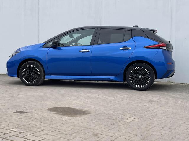 Nissan LEAF e+ Tekna 62 kWh / Two - Tone Metallic / Lederen bekleding / Lichtmetalen velgen / Stoelverwarming / Navigatie
