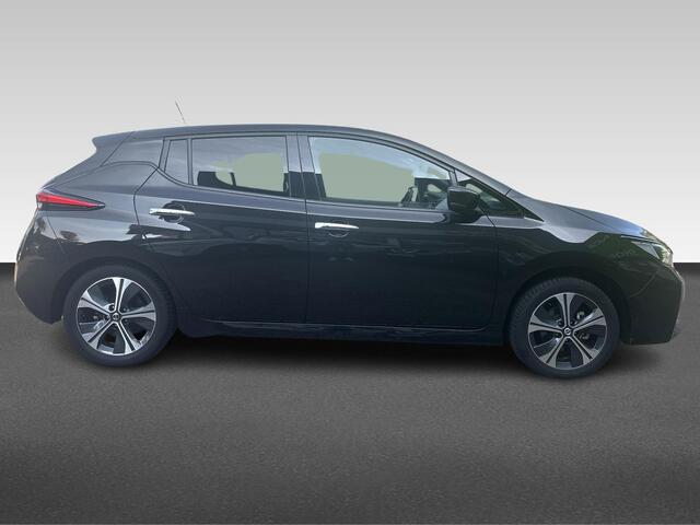 Nissan LEAF N-Connecta 40 kWh