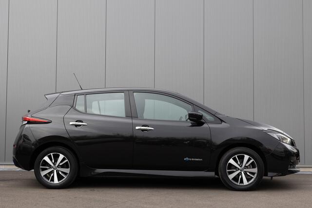 Nissan LEAF N-Connecta 40 kWh sfeerverlichting 360 camera bomvol