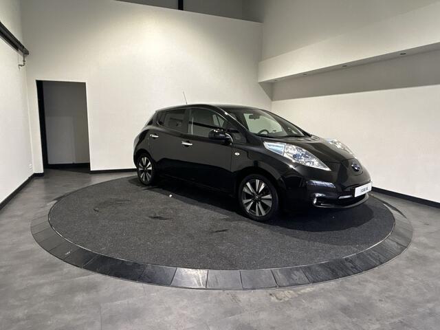 Nissan LEAF Tekna 30 kWh | Stuurwiel verwarmd | Rondomzicht camera | Voor~stoelen verwarmd!