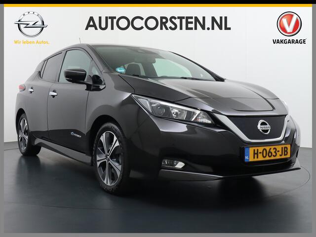Nissan LEAF N-Connecta 40kWh Apple Carplay Android Auto Cruise control adaptief 360°Camera Navi Ecc Stoel+Stuurverwarming Keyless DAB Dodehoek detector Rijstrooksensor met correctie Uitparkeer waarschuwing Verkeersbord detectie Bluetooth Privacy Glas Lmv 17" 1e Eigen
