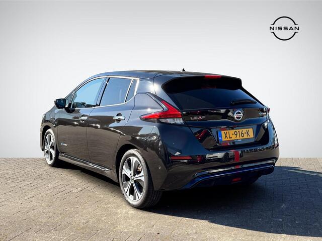 Nissan LEAF Tekna 40 kWh | Park. Assist | Adapt. Cruise Control | 360° Camera | Dodehoek Detectie | Stuur- + Stoelverwarming | Rijklaarprijs!