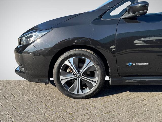 Nissan LEAF Tekna 40 kWh | Park. Assist | Adapt. Cruise Control | 360° Camera | Dodehoek Detectie | Stuur- + Stoelverwarming | Rijklaarprijs!