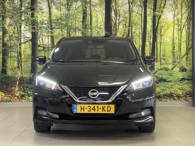 Nissan LEAF N-Connecta 40 kWh | Warmtepomp | Adaptive Cruise Control | Keyless Go/Entry | Dodehoek Detector | 360° Camera | Parkeersensoren | Lane Assist | Stuurverwarming | Stoelverwarming |