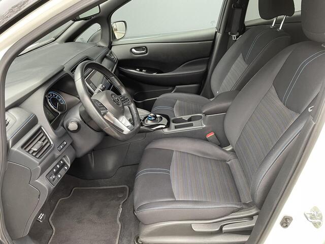 Nissan LEAF e+ N-Connecta 62 kWh / Apple Carplay / Stuur & Stoelverwarming / Navigatie / Cruise Control Adaptief / Airco /