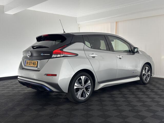 Nissan LEAF N-Connecta 40 kWh (INCL-BTW) Aut. *ADAPTIVE-CRUISE | NAVI-FULLMAP | 1/2LEATHER | SURROUND-VIEW | APP.CONNECT | KEYLESS | BLIND-SPOT | DAB | ECC | PDC | DIGI-COCKPIT | COMFORT-SEATS | 17"ALU*