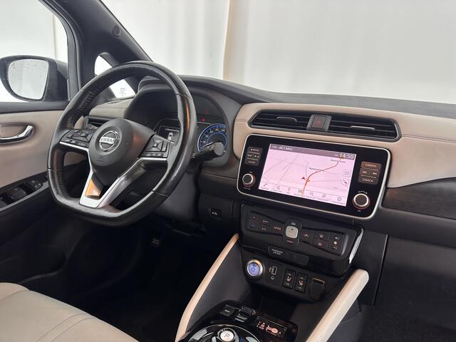 Nissan LEAF N-Connecta 40 kWh (INCL-BTW) Aut. *ADAPTIVE-CRUISE | NAVI-FULLMAP | 1/2LEATHER | SURROUND-VIEW | APP.CONNECT | KEYLESS | BLIND-SPOT | DAB | ECC | PDC | DIGI-COCKPIT | COMFORT-SEATS | 17"ALU*