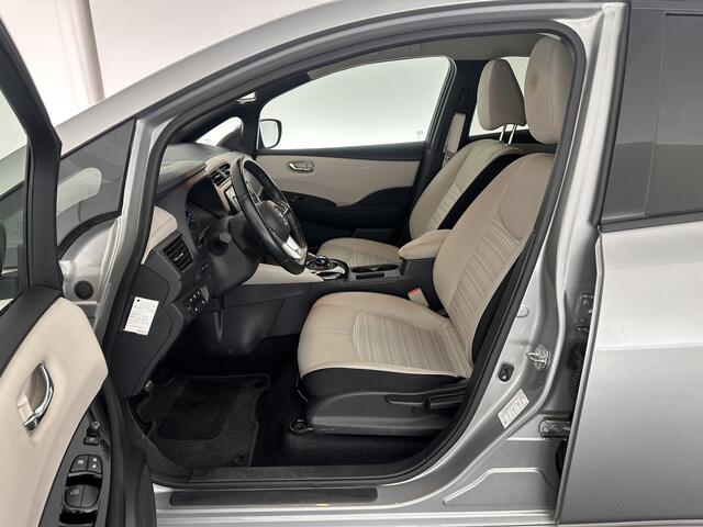 Nissan LEAF N-Connecta 40 kWh (INCL-BTW) Aut. *ADAPTIVE-CRUISE | NAVI-FULLMAP | 1/2LEATHER | SURROUND-VIEW | APP.CONNECT | KEYLESS | BLIND-SPOT | DAB | ECC | PDC | DIGI-COCKPIT | COMFORT-SEATS | 17"ALU*