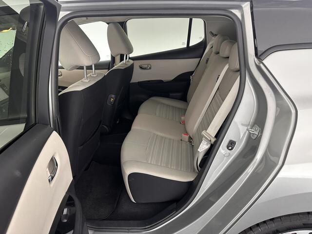 Nissan LEAF N-Connecta 40 kWh (INCL-BTW) Aut. *ADAPTIVE-CRUISE | NAVI-FULLMAP | 1/2LEATHER | SURROUND-VIEW | APP.CONNECT | KEYLESS | BLIND-SPOT | DAB | ECC | PDC | DIGI-COCKPIT | COMFORT-SEATS | 17"ALU*