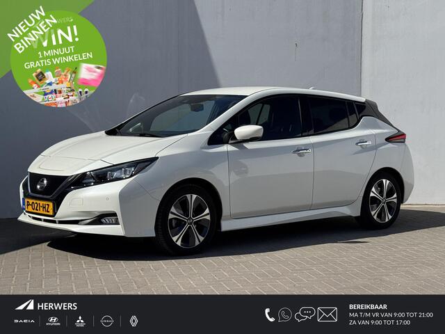Nissan LEAF N-Connecta 40 kWh / Stoelverwarming voor en achter / Stuurverwarming / 360 Graden camera / Adaptieve cruise control / Afneembare trekhaak fietsendrager