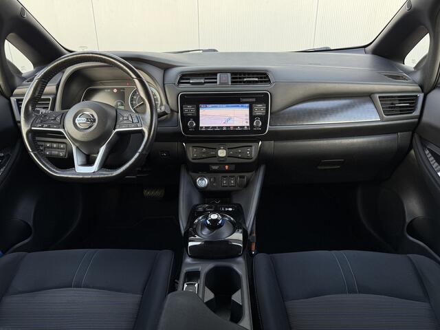 Nissan LEAF 2.ZERO EDITION 40 kWh Camera/Apple Carplay.