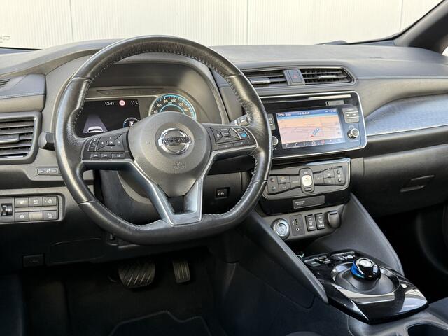 Nissan LEAF 2.ZERO EDITION 40 kWh Camera/Apple Carplay.