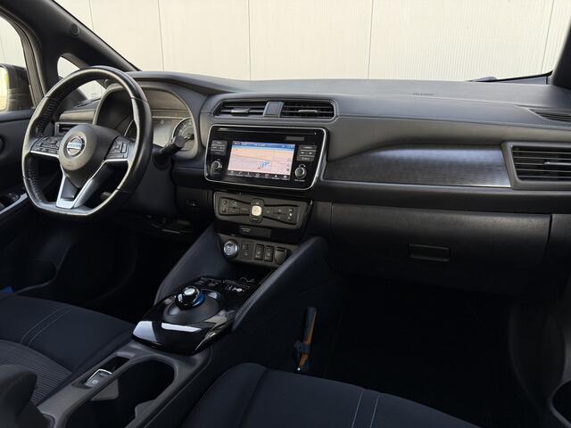 Nissan LEAF 2.ZERO EDITION 40 kWh Camera/Apple Carplay.