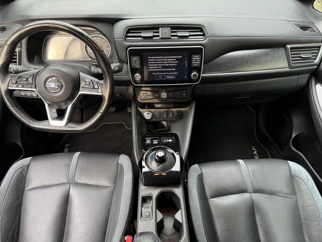 Nissan LEAF 3.Zero Limited Edition 62 kWh / Stuurverwarming / Stoelverwarming / Achterbank verwarmbaar / Apple Carplay / 360 Graden Camera / Adaptieve Cruise Control / Navigatie / Bose Geluidsinstallatie / Dodehoek Detectie