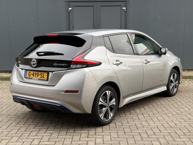 Nissan LEAF 3.Zero Limited Edition 62 kWh / Stuurverwarming / Stoelverwarming / Achterbank verwarmbaar / Apple Carplay / 360 Graden Camera / Adaptieve Cruise Control / Navigatie / Bose Geluidsinstallatie / Dodehoek Detectie