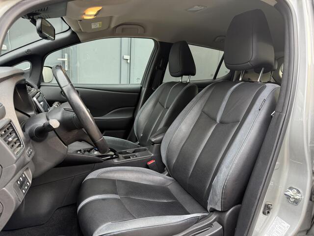 Nissan LEAF 3.Zero Limited Edition 62 kWh / Stuurverwarming / Stoelverwarming / Achterbank verwarmbaar / Apple Carplay / 360 Graden Camera / Adaptieve Cruise Control / Navigatie / Bose Geluidsinstallatie / Dodehoek Detectie