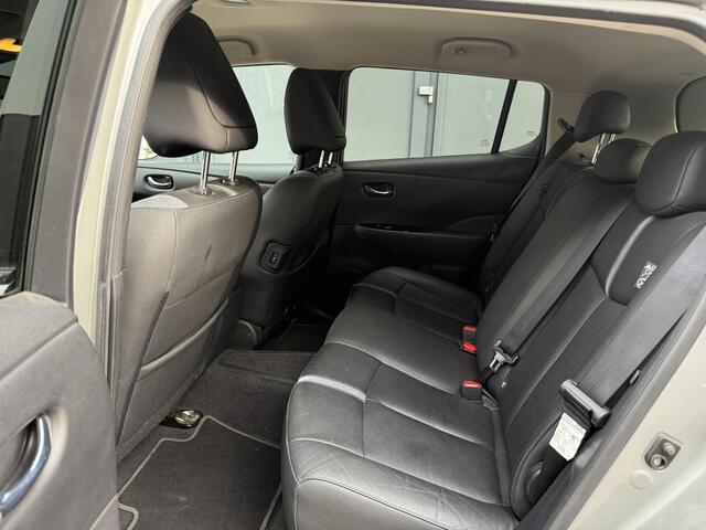 Nissan LEAF 3.Zero Limited Edition 62 kWh / Stuurverwarming / Stoelverwarming / Achterbank verwarmbaar / Apple Carplay / 360 Graden Camera / Adaptieve Cruise Control / Navigatie / Bose Geluidsinstallatie / Dodehoek Detectie