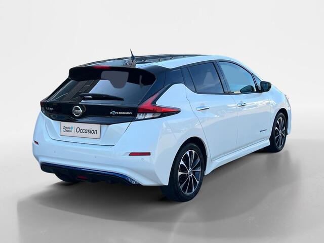 Nissan LEAF Tekna 40 kWh | DEALER ONDERHOUDEN | FULL OPTION | 360 CAMERA | 12 MAANDEN GARANTIE |
