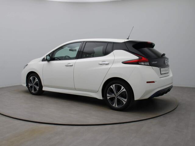 Nissan LEAF N-Connecta 40 kWh 360° Camera | Adapt. cruise | Navi | Stoel-/stuurverwarming