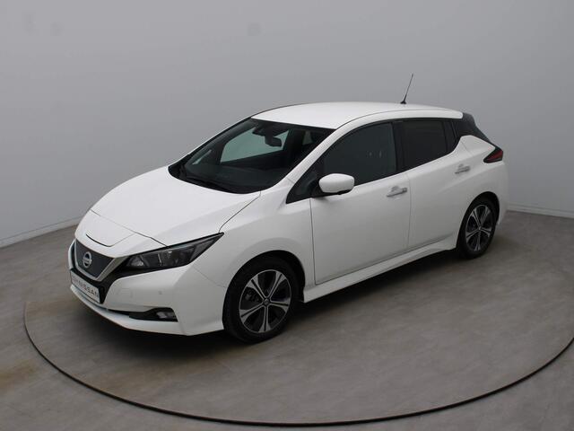 Nissan LEAF N-Connecta 40 kWh 360° Camera | Adapt. cruise | Navi | Stoel-/stuurverwarming