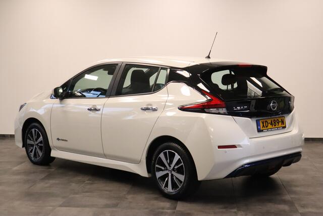 Nissan LEAF Acenta 40 kWh 150PK Navigatie, Cruise Control 360 Camera, 16LMV. Valt in de Subsidie regeling.