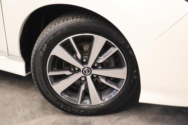 Nissan LEAF Acenta 40 kWh 150PK Navigatie, Cruise Control 360 Camera, 16LMV. Valt in de Subsidie regeling.