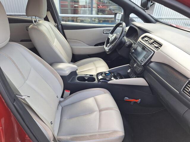 Nissan LEAF Tekna 40 kWh | Stoelverwarming | Lederen Bekleding |