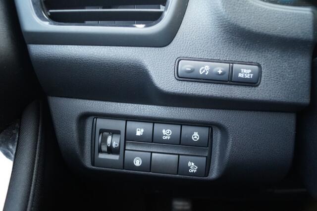 Nissan LEAF N-Connecta 40kWh -NAVI-ECC-PDC-CAM-