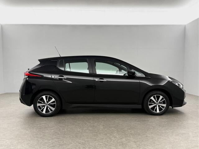 Nissan LEAF 40 kWh Acenta Limousine 150PK Camera Carplay LED Clima Cruise 16''LMV Stoel/Stuurverwarming