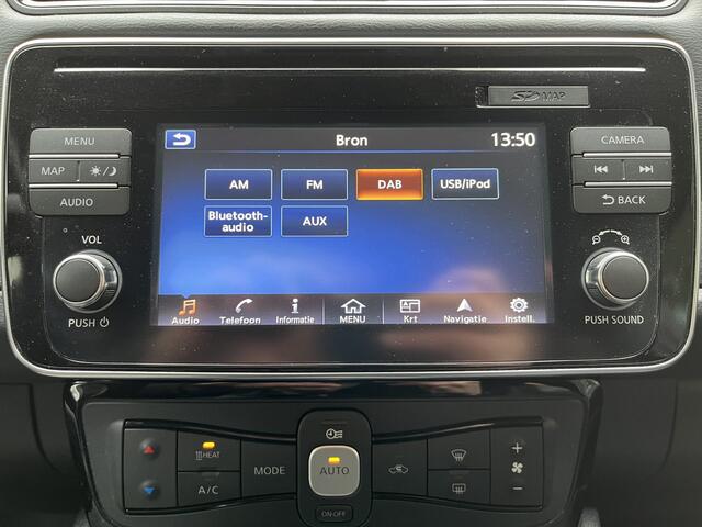 Nissan LEAF N-Connecta 40 kWh | NAVIGATIE | CARPLAY | 360° CAMERA | STUUR & STOELVERW.
