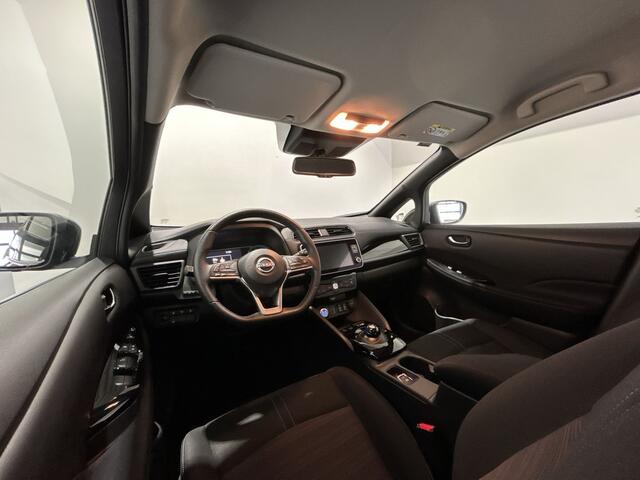 Nissan LEAF N-Connecta 39 kWh | Stoelverwarming | Rondomzicht camera | Adaptive cruise control | SoH ( batterijtest ) 93.8 % score