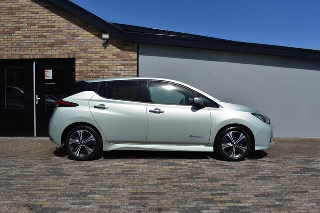 Nissan LEAF 2.ZERO EDITION 40KWH, ACC, 360 Camera