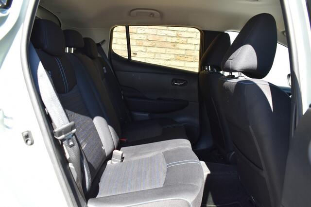 Nissan LEAF 2.ZERO EDITION 40KWH, ACC, 360 Camera