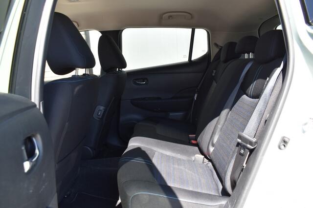 Nissan LEAF 2.ZERO EDITION 40KWH, ACC, 360 Camera