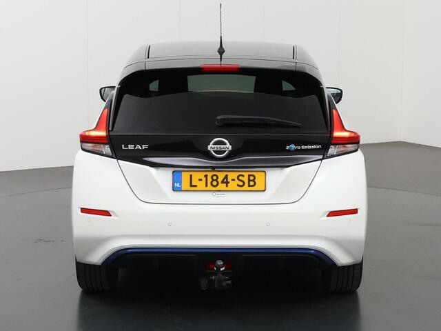 Nissan LEAF N-Connecta 40 kWh | Trekhaak| Navigatie | Parkeercamera | Stoelverwarming/verkoeling | Keyless Go |